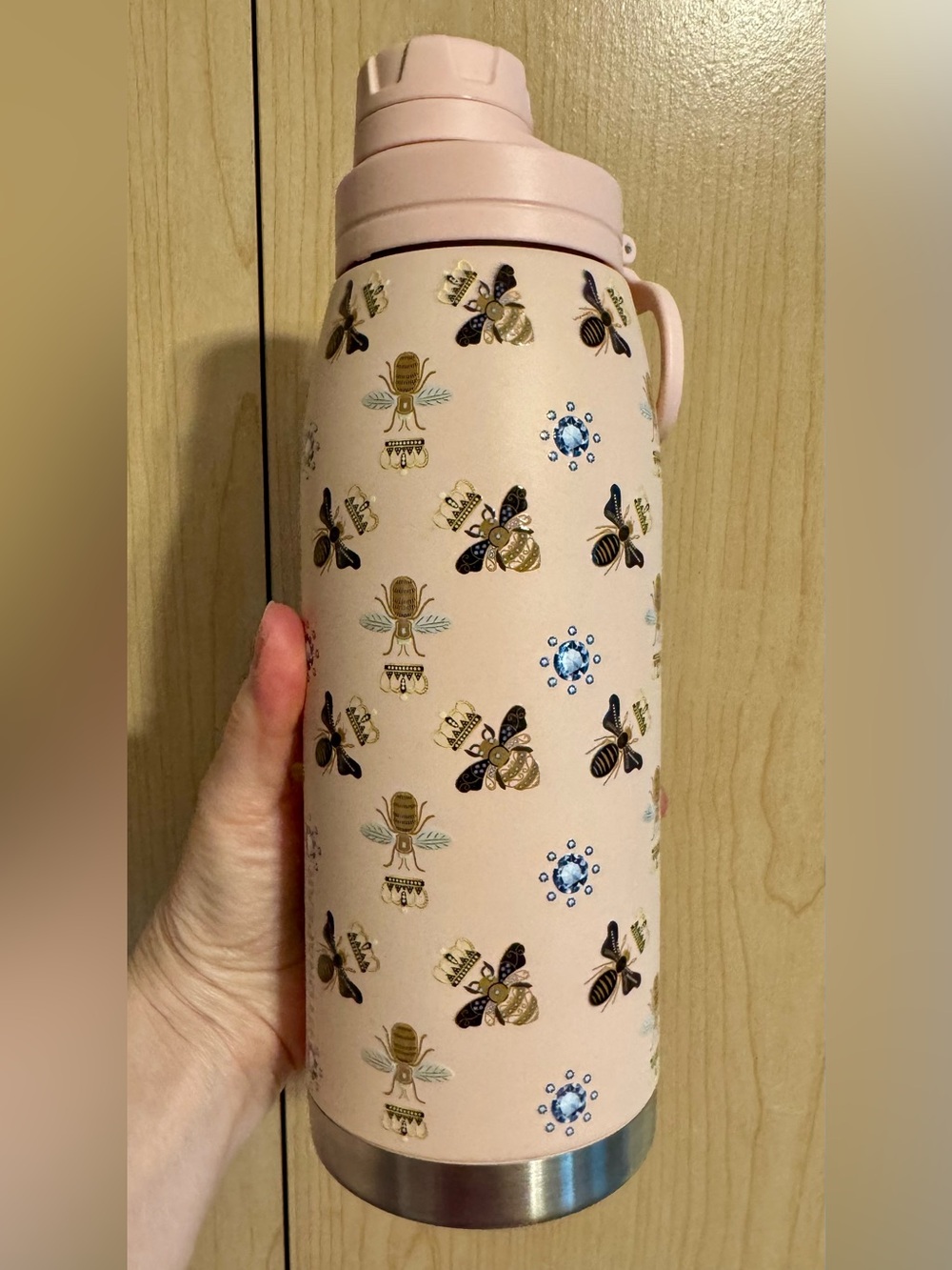 Queen Bee Bottle 32 oz. - Picture 3 of 15
